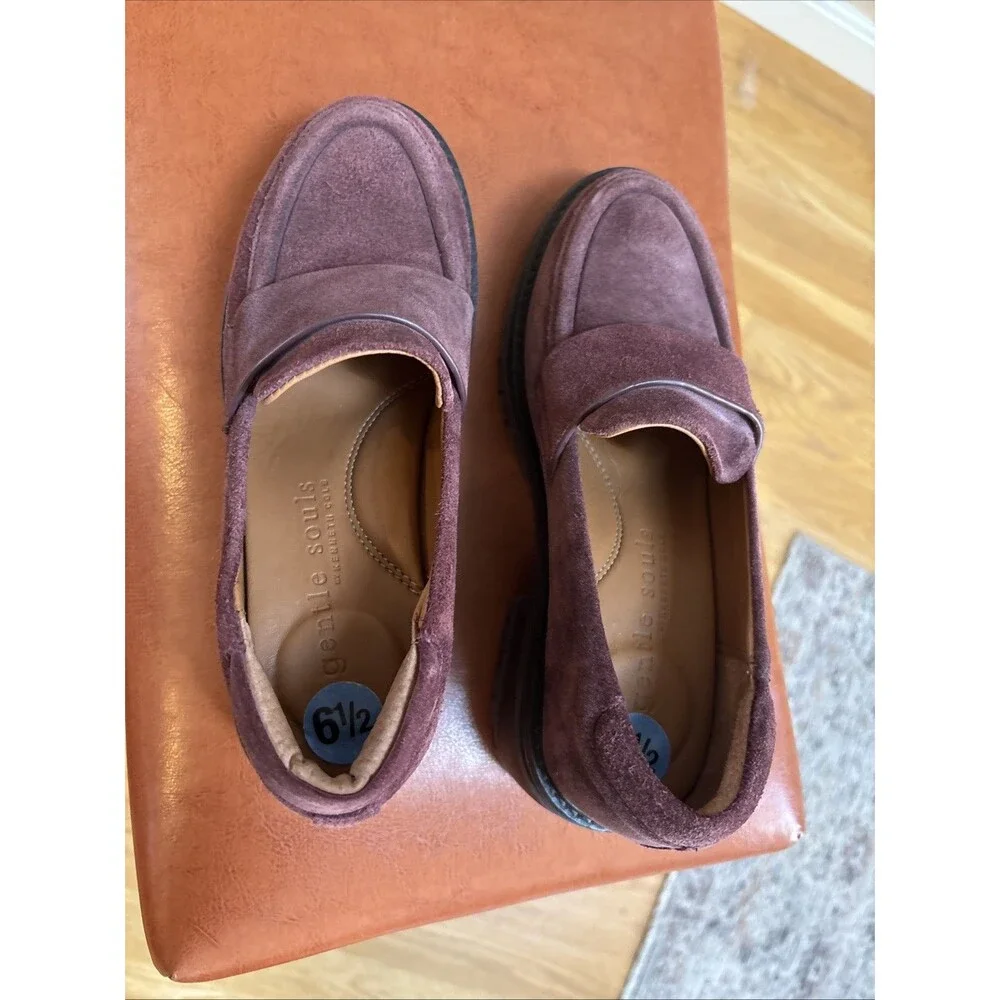 Women’s Gentle Soul Kenneth Cole Brenda Loafer Burgundy Plum  Size 6.5